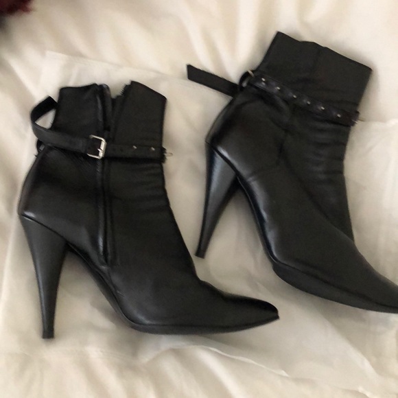 Saint Laurent black heeled booties - Picture 1 of 5